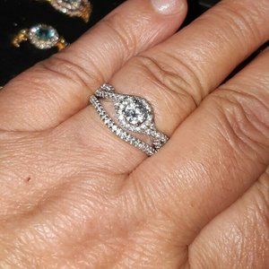 New Charmed Aroma Sterling Silver 2 piece ring set